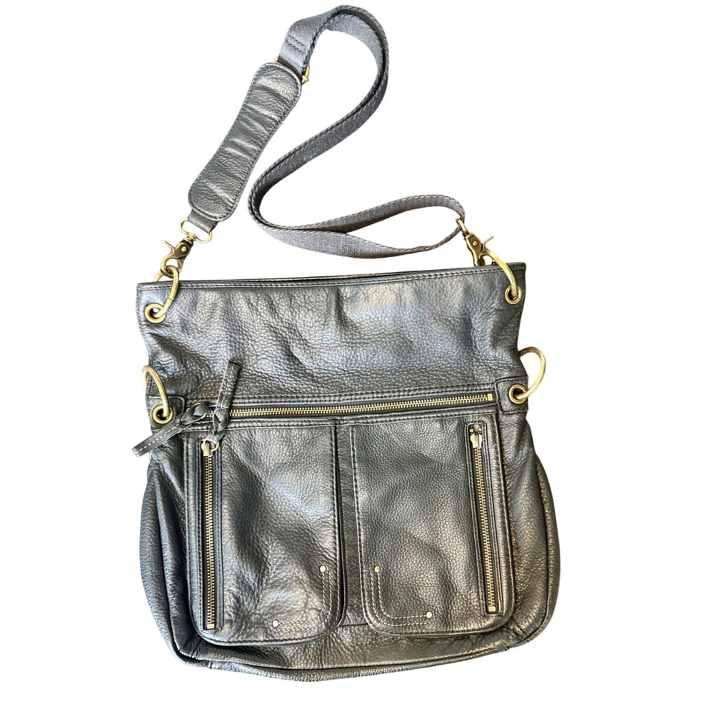 The Sak Silver Leather Crossbody Bag Metallic Pebbled Messenger‎ Multi-Pocket